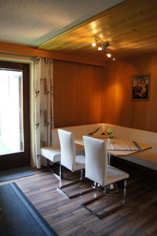 Apart Gentiana Solden Bagian luar foto
